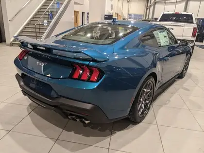 2026 Ford Mustang GT Fastback 10 SPEED AUTO - Photo 4