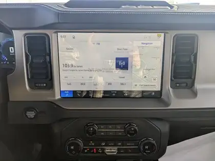 2026 Ford Bronco Outer Banks 4 Door 4x4 - Photo 17