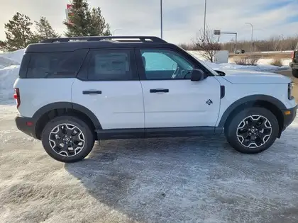 2026 Ford Bronco Sport Outer Banks 4x4 - Photo 4