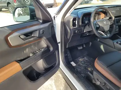 2026 Ford Bronco Sport Outer Banks 4x4 - Photo 9