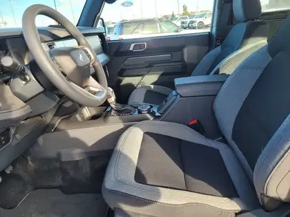 2026 Ford Bronco Base 2 Door 4x4 - Photo 9