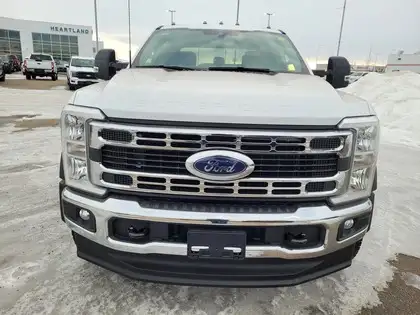 2026 Ford Super Duty F-550 DRW XLT 4WD Crew Cab 203 WB 84 CA - Photo 2