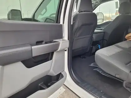 2026 Ford Super Duty F-550 DRW XLT 4WD Crew Cab 203 WB 84 CA - Photo 7