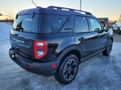 2026 Ford Bronco Sport Outer Banks 4x4 - Photo 5