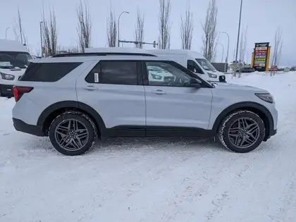 2026 Ford Explorer ST-Line 4WD - Photo 4