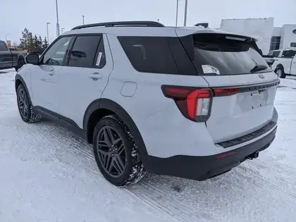 2026 Ford Explorer ST-Line 4WD - Photo 6