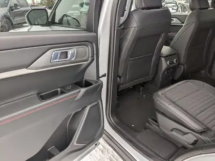 2026 Ford Explorer ST-Line 4WD - Photo 7