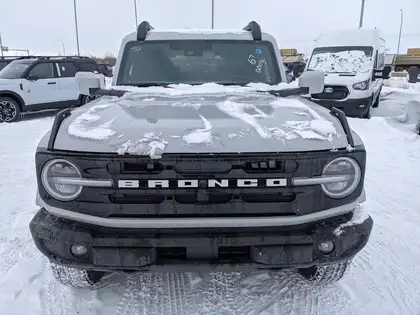 2026 Ford Bronco Outer Banks 4 Door 4x4 - Photo 2
