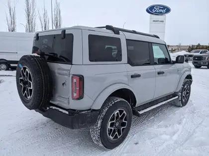 2026 Ford Bronco Outer Banks 4 Door 4x4 - Photo 5