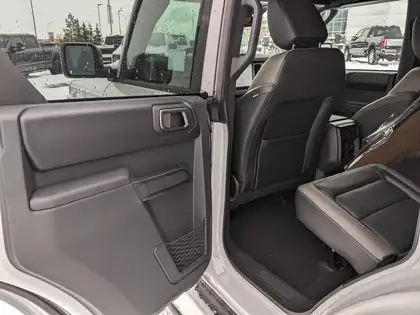 2026 Ford Bronco Outer Banks 4 Door 4x4 - Photo 7