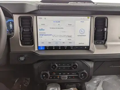 2026 Ford Bronco Outer Banks 4 Door 4x4 - Photo 17