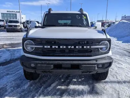 2026 Ford Bronco Outer Banks 4 Door 4x4 - Photo 2