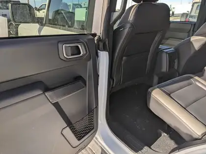 2026 Ford Bronco Outer Banks 4 Door 4x4 - Photo 7