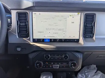 2026 Ford Bronco Outer Banks 4 Door 4x4 - Photo 16