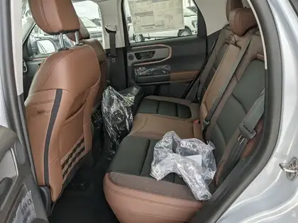 2026 Ford Bronco Sport Outer Banks 4x4 - Photo 8