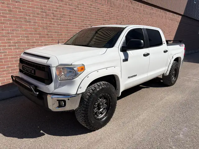 2016 Toyota Tundra SR5
