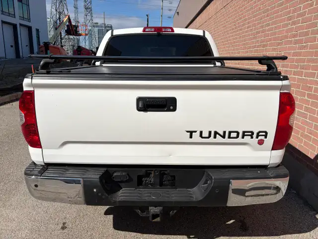 2016 Toyota Tundra SR5 - Photo 6