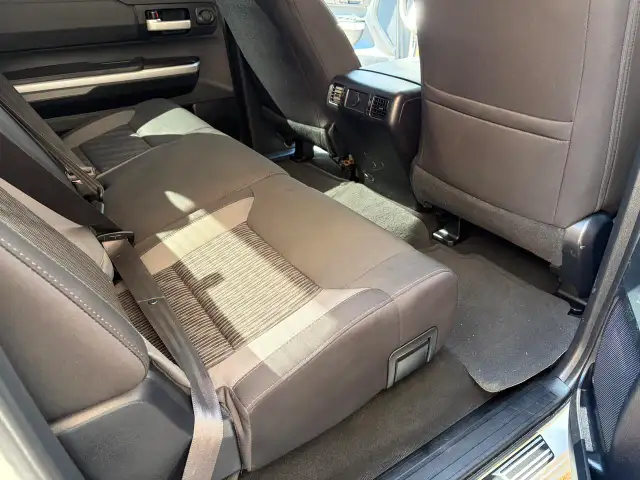 2016 Toyota Tundra SR5 - Photo 13