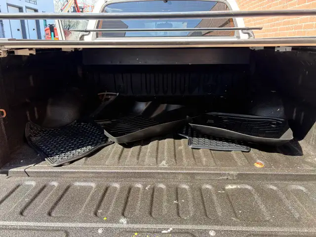 2016 Toyota Tundra SR5 - Photo 15