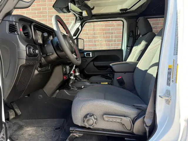 2024 Jeep Wrangler RUBICON - Photo 8