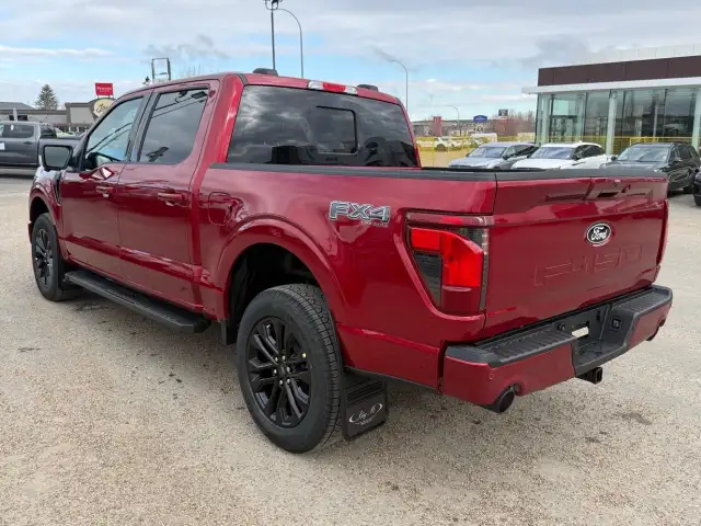 2026 Ford F-150 XLT - Photo 3
