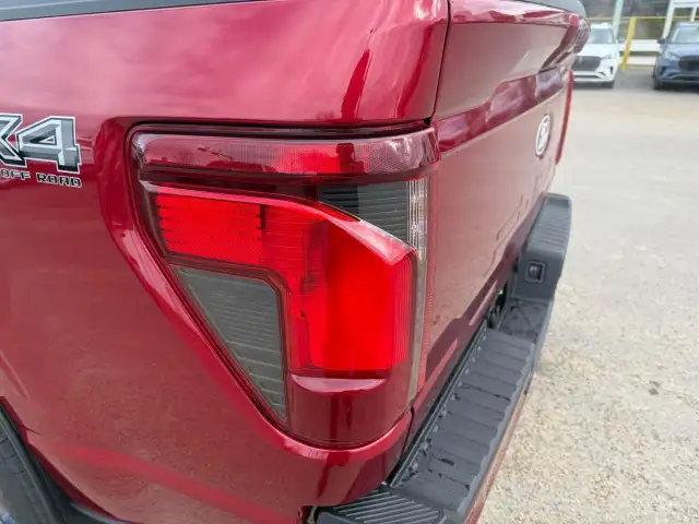 2026 Ford F-150 XLT - Photo 12