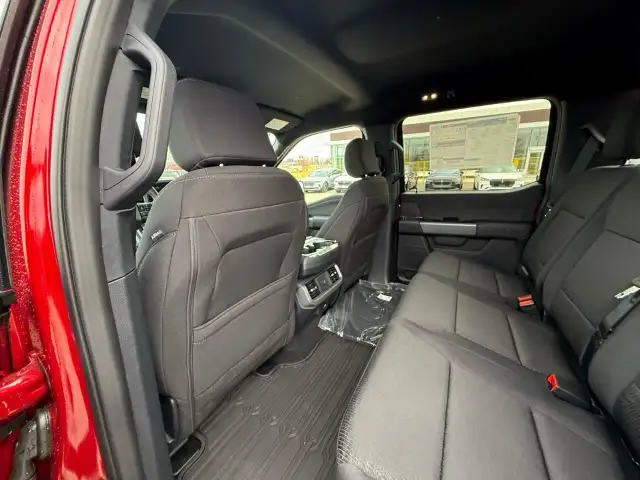 2026 Ford F-150 XLT - Photo 15