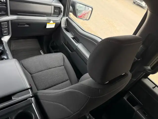 2026 Ford F-150 XLT - Photo 17