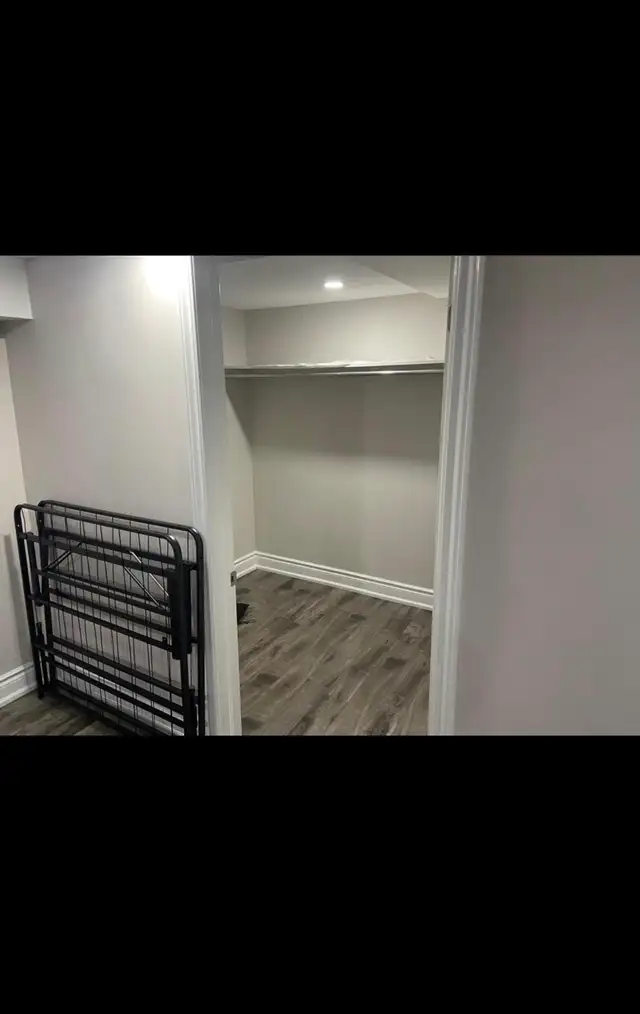 Two room basement - Photo 8