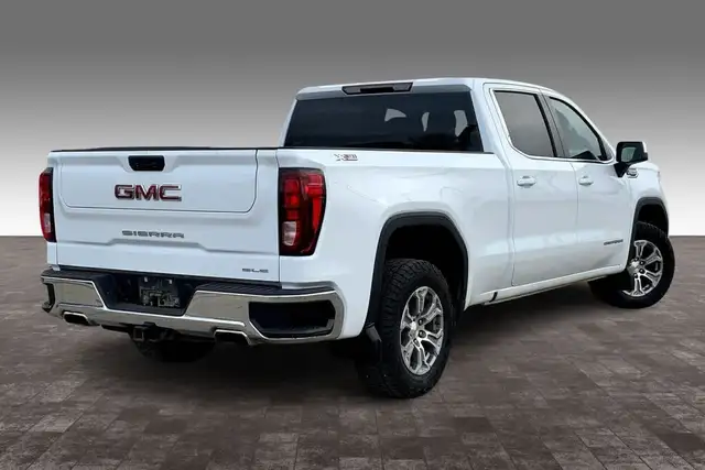 2024 GMC Sierra 1500 4WD SLE - Photo 12
