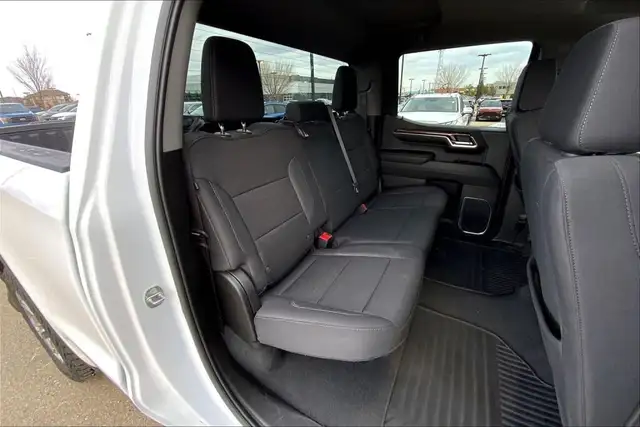 2024 GMC Sierra 1500 4WD SLE - Photo 25