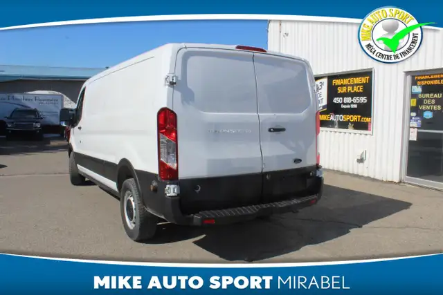 2019 Ford Transit Van T-250 toit bas 148 po PNBV de 9 000 lb por - Photo 3