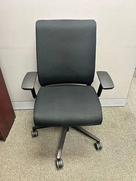 Steelcase Think V1 Chair! - Photo 4