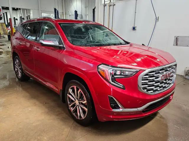 2018 GMC Terrain Denali - AWD - FULLY LOADED - WIRELESS CHARGING - Photo 2