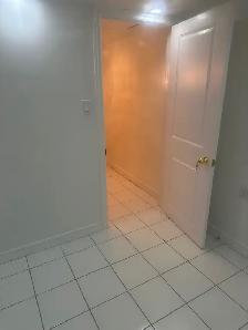 1 min Bloor-Ossington subway! Very clean. Immediately - Photo 4