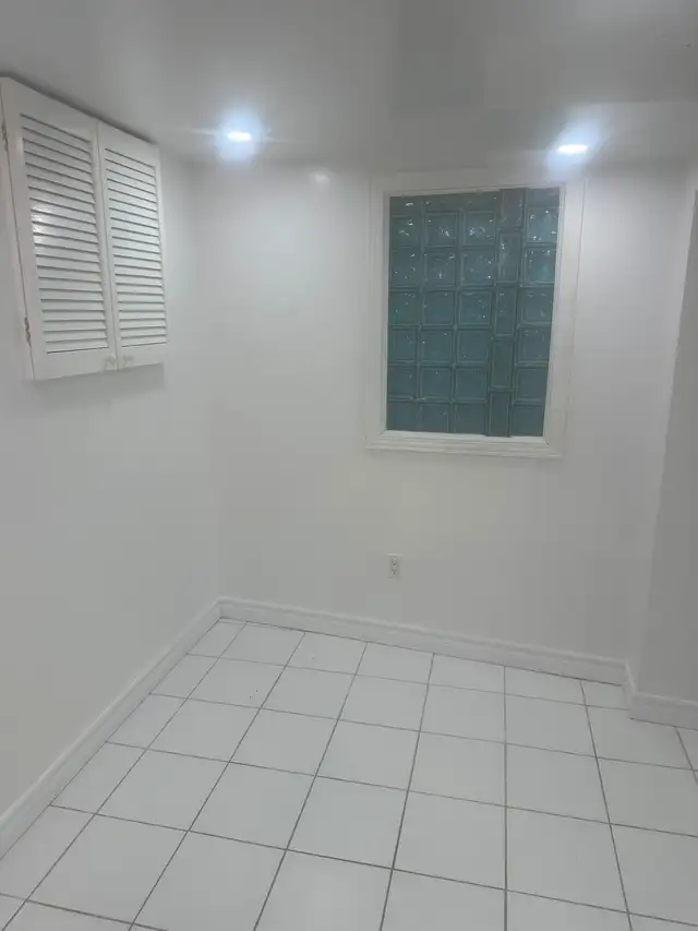 1 min Bloor-Ossington subway! Very clean. Immediately - Photo 5