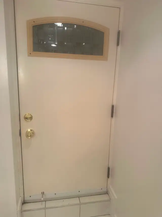 1 min Bloor-Ossington subway! Very clean. Immediately - Photo 8