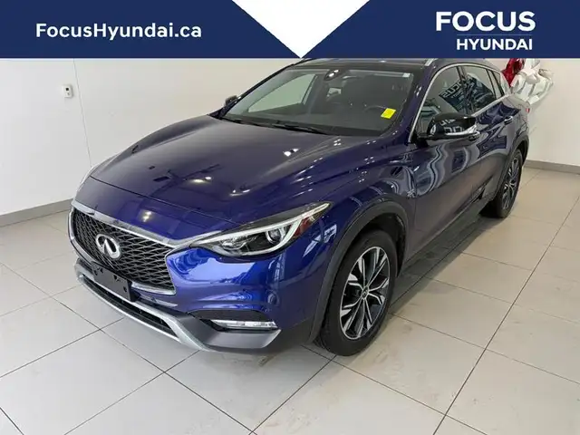 2017 Infiniti QX30 Base