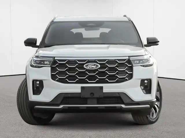 2026 Ford Explorer Platinum - Photo 3