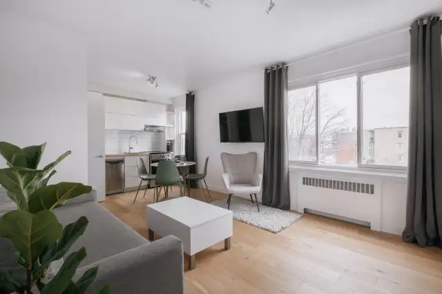 Loft entièrement meublé à louer Sainte-Foy / Sillery septembre 2