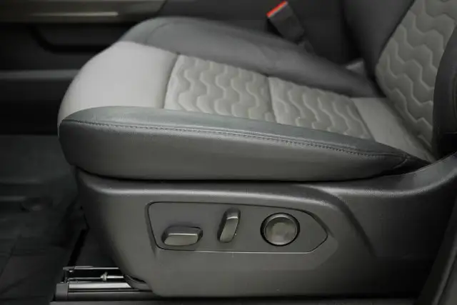 2026 Chevrolet Silverado 1500 ZR2 | Diesel | Sunroof | Head Up - Photo 16