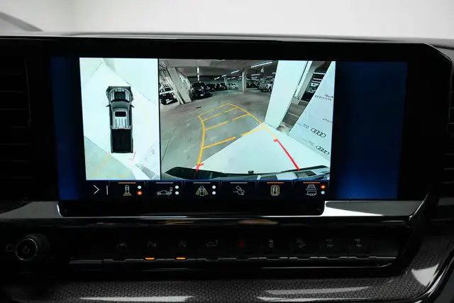 2026 Chevrolet Silverado 1500 ZR2 | Diesel | Sunroof | Head Up - Photo 18