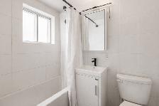 2½ tranquille rénové | WiFi, rangement et sécurité 24h inclus - Photo 5