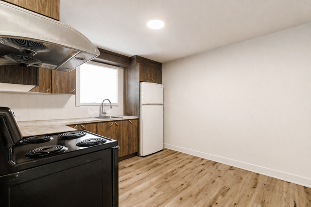 3½ Tranquille Rénové | WiFi, rangement et surveillance 24h - Photo 4