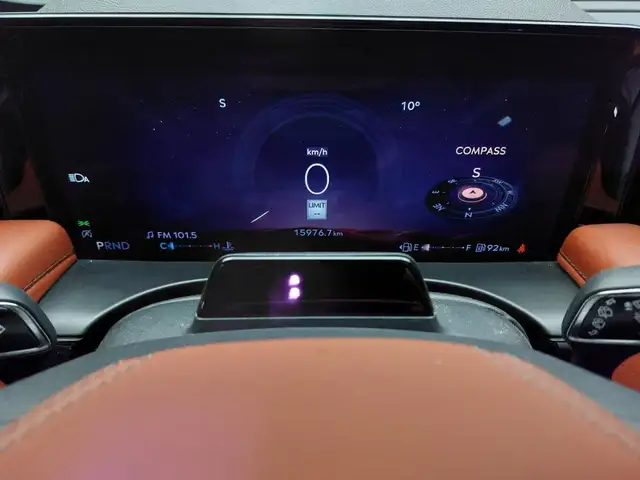 2025 Lincoln Aviator Reserve AWD - Low Kms - High Spec - Harvest - Photo 9