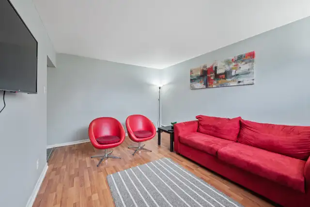 P6 AP1 - 2 BEDROOMS | FULLY FURNISHED ALL UTILITIES INCLUDE - Photo 2