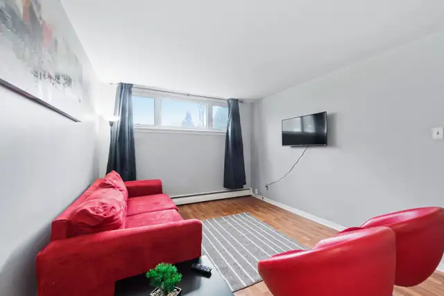 P6 AP1 - 2 BEDROOMS | FULLY FURNISHED ALL UTILITIES INCLUDE - Photo 3