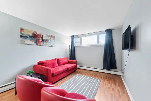 P6 AP1 - 2 BEDROOMS | FULLY FURNISHED ALL UTILITIES INCLUDE - Photo 4