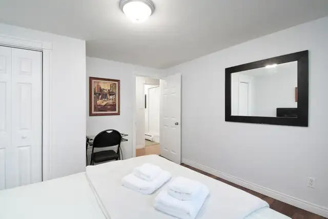 C5 BSMT - 2 BEDROOMS | FULLY FURNISHED ALL UTILITIES INCLUDED - Photo 12