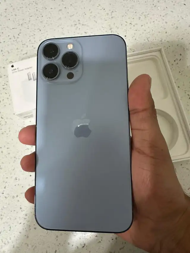 iPhone 13 Pro Max 256GB AirPods/Fast Charger/Delivery - Photo 3